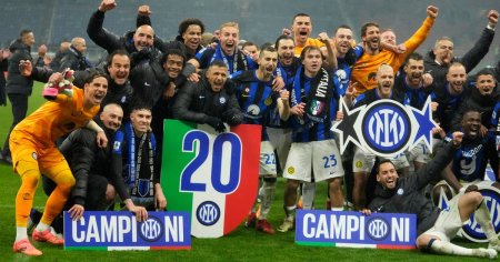Romania vi<span style='background:#EDF514'>BREAZA</span> de bucurie: Inter Milano a celebrat titlul pe maneaua lui Ionut Cercel VIDEO