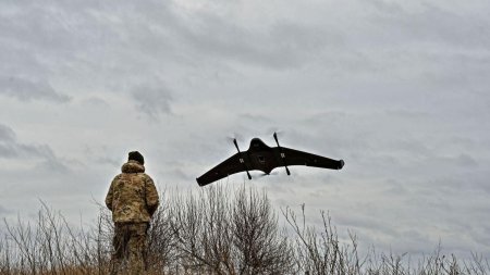 Cladiri din Odesa, incendiate de dronele rusilor