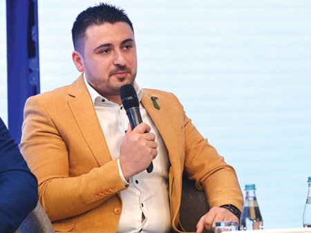 Aurelian Chitez, <span style='background:#EDF514'>ROMANIAN</span> Software: Inteligenta artificiala nu ne va inlocui, doar va aduce mai multa valoare si mai mult timp pentru procesele cu adevarat importante din companie