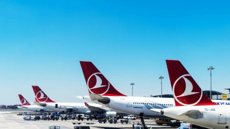 Tensiuni intre Rusia si Turcia. Cum ajung rusii sa foloseasca zborurile Turkish Airlines pentru a e<span style='background:#EDF514'>MIGRA</span> in SUA