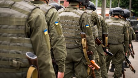 Kievul intareste presiunea asupra barbatilor ucraineni cu varste intre 18 si 60 de ani aflati in strainatate