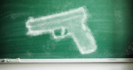 Profesorul, catalogul si pistolul