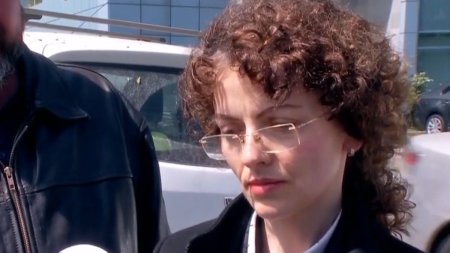 Ancuta Popoviciu, judecatoarea din dosarul lui Vlad Pascu, a stat muta ca pestele in fata jurnalistilor, dupa ce a fost audiata in CSM