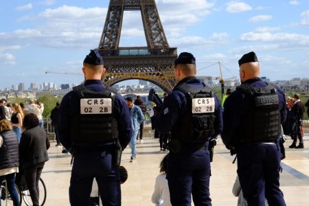 S-a umplut paharul. Un sindicat al politistilor francezi ameninta ca va perturba <span style='background:#EDF514'>TRASEUL</span> tortei olimpice