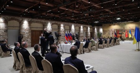 Cum au esuat <span style='background:#EDF514'>NEGOCIERI</span>le de pace intre Rusia si Ucraina. Detalii inedite despre diplomatia primelor luni de razboi