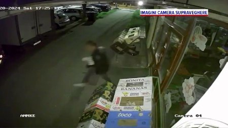 Au fost prinsi indivizii care au spart patru magazine, printre care si o carmangerie, din Craiova, intr-o <span style='background:#EDF514'>NOAPTE</span>