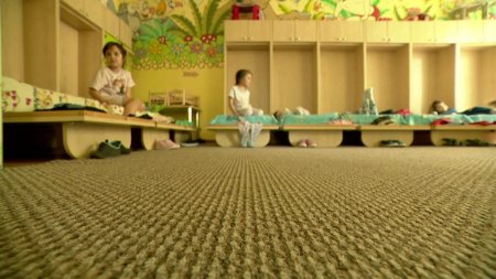 <span style='background:#EDF514'>NOUTATI</span> in sistemul educational: Copiii vor fi repartizati aleatoriu la gradinita si cresa