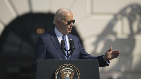 <span style='background:#EDF514'>BIDEN</span> a promulgat pachetul de ajutor pentru Ucraina