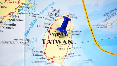 Ministrul Apararii din Taiwan respinge temerile unor posibile atacuri aeriene chineze a<span style='background:#EDF514'>SUPRA</span> Biroului Prezidential