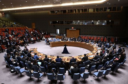 Rusia se opune prin veto unei rezolutii ONU care cere pre<span style='background:#EDF514'>VENIREA</span> unei curse a inarmarii nucleare in spatiul cosmic