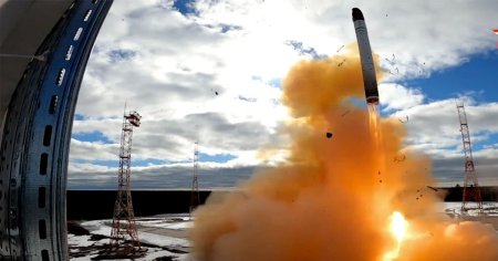 Rusia respinge rezolutia ONU pentru prevenirea cursei inarmarilor nucleare in spatiu. China s-a abtinut