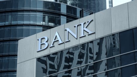Banca Tran<span style='background:#EDF514'>SILVA</span>nia, OTP Bank si Exim Banca Romaneasca, procese castigate cu ANPC. Nu platesc amenzi si nu ofera rate egale