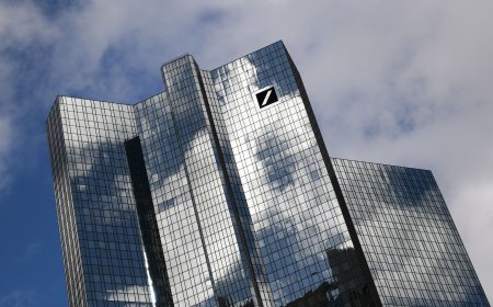 Un an fabulos pentru banci. Deutsche Bank sparge toate recordurile: Gigantul german anunta cel mai mare profit trimestrial din ul<span style='background:#EDF514'>TIMI</span>i 11 ani