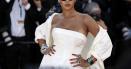 Rihanna, costumata in copac pentru o noua <span style='background:#EDF514'>CAMPANIE</span>. 