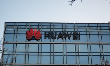 Huawei a dezvaluit miercuri o noua marca de software pentru conducerea inteligenta, numita Qiankun