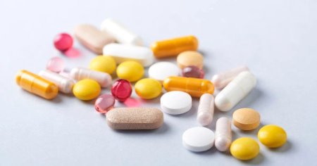 Alexandru Rafila: Accesul la medicamente generice reprezinta o prioritate. Care sunt planurile ministerului Sanatatii