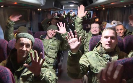 Soldatii rusi au ucis cel putin 107 oameni si au ranit grav alti 100 de <span style='background:#EDF514'>CAND</span> s-au intors acasa, de pe frontul din Ucraina, scrie presa rusa independenta