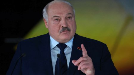 Lukasenko sustine ca opozitia belarusa vrea sa cucereasca o parte din Belarus si sa aduca <span style='background:#EDF514'>TRUP</span>e NATO