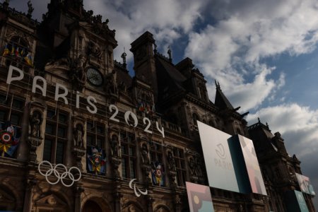 Paris 2024: Politia a retinut un adolescent care voia sa <span style='background:#EDF514'>MOARA</span> ca un martir la Jocurile Olimpice