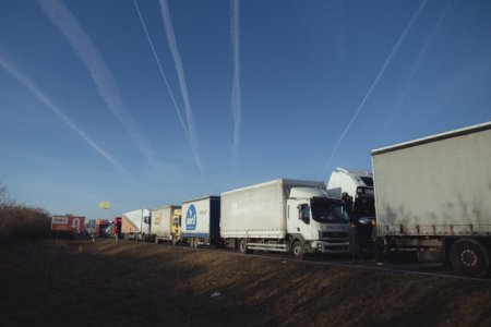 <span style='background:#EDF514'>RESTRICTII</span> de circulatie pentru camioane de Paste