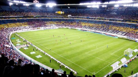 9 echipe din Superliga au primit licenta pentru participarea la <span style='background:#EDF514'>COMPET</span>itiile de club UEFA in sezonul 2024-2025