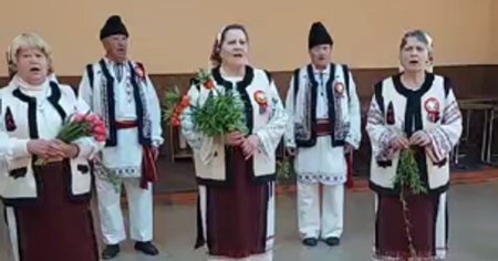 Pricesnele, <span style='background:#EDF514'>COLIN</span>de arhaice cantate in Postul Mare. Cum sarbatoresc Floriile gospodinele din Moldova VIDEO