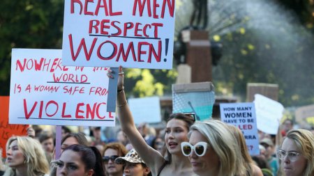 Mii de persoane protesteaza in Australia, dupa ce cinci femei au fost ucise in <span style='background:#EDF514'>SYDNEY</span>. Este o epidemie | GALERIE FOTO