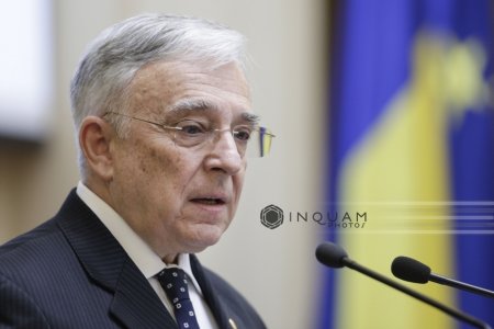 Premierul Ciolacu il sus<span style='background:#EDF514'>TINE</span> pe Mugur Isarescu pentru un nou mandat la sefia BNR: Romania are nevoie de stabilitate monetara – VIDEO