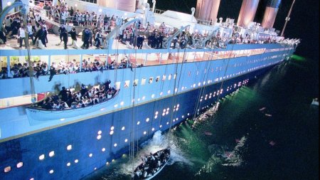 Un <span style='background:#EDF514'>CEAS</span> care a apartinut celui mai bogat om de pe Titanic se vinde cu 1,2 milioane de lire sterline
