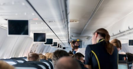 Companiile aeriene au introdus o noua regula! Insotitorii de bord nu vor primi pasagerii in avion daca nu o <span style='background:#EDF514'>RESPECT</span>a