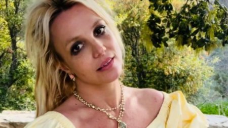 Ce se intampla acum intre Britney Spears si <span style='background:#EDF514'>TATAL</span> ei, la doi ani si jumatate de la eliberarea de sub tutela parintelui