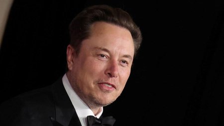 Elon Musk se afla in China pentru a discuta despre masinile autonome