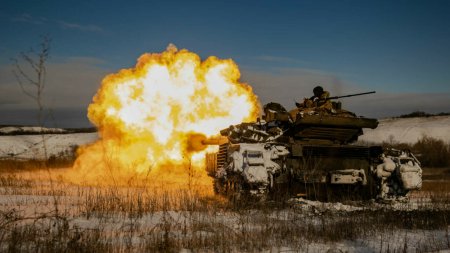Dupa tancurile Abrams, o alta arma <span style='background:#EDF514'>AMERICA</span>na va fi retrasa de pe frontul din Ucraina. Este ineficienta in razboiul cu Rusia