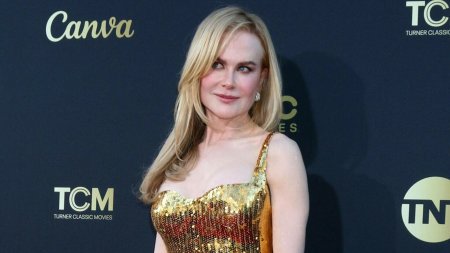 Nicole Kidman, <span style='background:#EDF514'>RECOMPENSATA</span> cu un premiu pentru intreaga cariera. Aparitie spectaculoasa a actritei