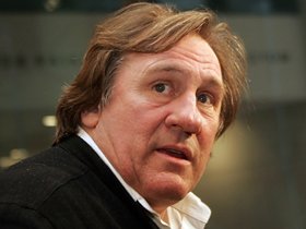 Depardieu, acuzat de noi agresiuni <span style='background:#EDF514'>SEXUALE</span>. Actorul va fi audiat dupa declaratiile a doua femei