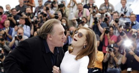 Actorul Gérard Depardieu a fost retinut de politie pentru a fi interogat in doua dosare de agresiune sexuala