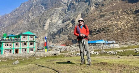 Chinezii au <span style='background:#EDF514'>FRANT</span> zborul alpinistului Adrian Laza: au inchis un varf din Himalaya. Nu se dau explicatii