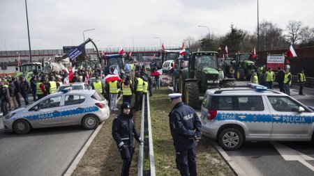 Fermierii polonezi ridica blocada la granita cu Ucraina