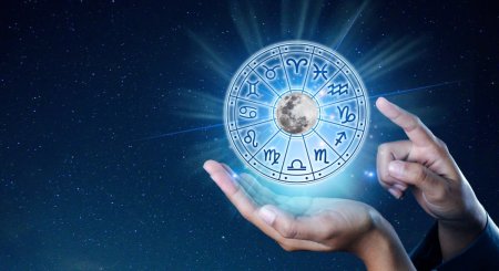 Horoscop 30 aprilie 2024. Zodia care simte <span style='background:#EDF514'>NEVOIA</span> de aventura