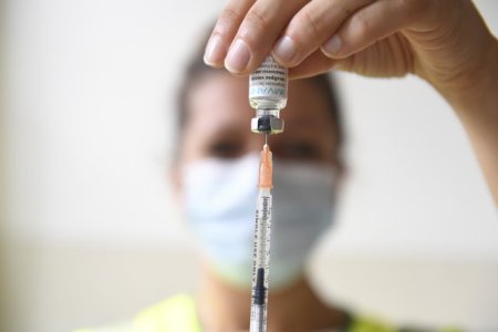 Vaccinul revolutionar pentru melanom permite corpului sa combata celulele canceroase