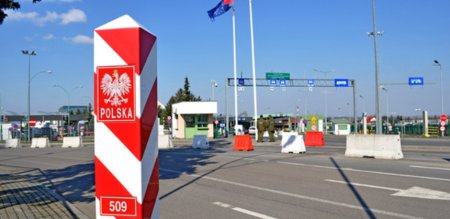 Polonia ridica toate blocajele la frontiera, pentru a nu a<span style='background:#EDF514'>GRAVA</span> situatia in Ucraina. Noi suntem solidari cu Ucraina si nu putem permite sa piarda razboiul, afirma Campania pacalita. Embargoul cerealelor ramane in vigoare