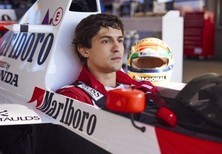 Netflix prezinta primele imagini si teaser-ul pentru documentarul Senna, inspirat din viata fabulosului pilot de Formula 1