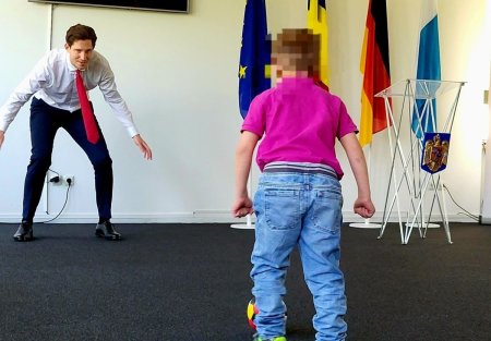 Baietelul din Gorj, vandut de familie si dus in Germania, a ajuns inapoi in tara. Specialisti: 