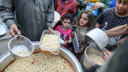 Un celebru cantaret doneaza 2 milioane de dolari pentru aprovizionarea cu alimente in Fasia Gaza