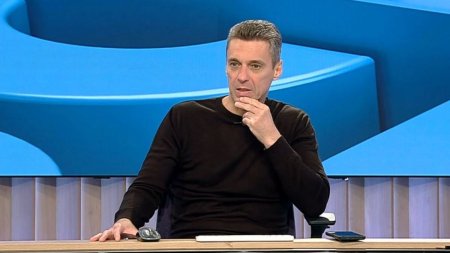 Mircea Badea, iritat de un articol de presa: Ce punem pe gratar de 1 Mai? O helanca, ce s-ar putea pune?!