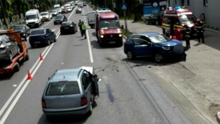 Accident in Neamt. Un barbat este in stop cardio-respirator, alte trei persoane ranite