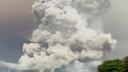 Traficul aerian, dat peste cap de eruptia unui vulcan. Mii de oameni au fost evacuati de teama unui tsunami