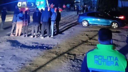 Accident grav pe DN 64, in judetul Olt. O femeie a fost lovita mortal de o masina