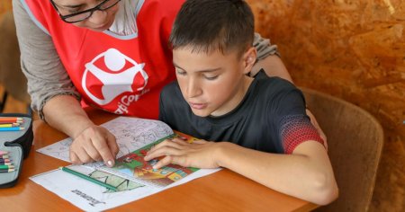 Saracia ucide educatia. Copiii de etnie roma, exclusi din scoala si societate