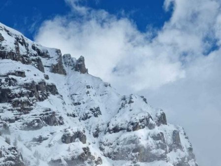 Trei turisti polonezi au ramas blocati in zapada la coborarea de la Varful Omu